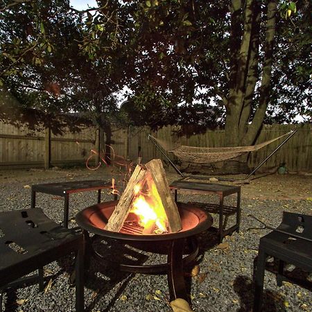 Spacious Bungalow With 6 Beds, Games, And Fire Pit - Close To Beale Street, Bbq, Graceland, & Liberty Bowl Memphis Esterno foto